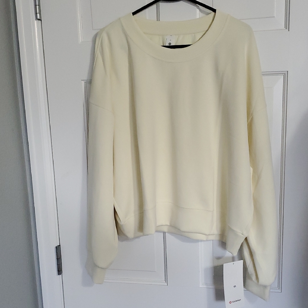 NWT Lululemon Perfectly Oversized Crop Crew Softstreme Sz 12 Pale Yellow
